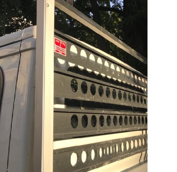 ARI Leiterträger hinter der Fahrerkabine ARI458;ARI901